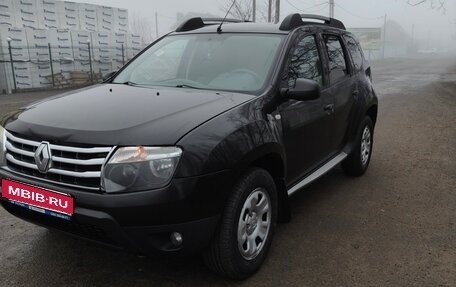 Renault Duster I рестайлинг, 2014 год, 775 000 рублей, 2 фотография