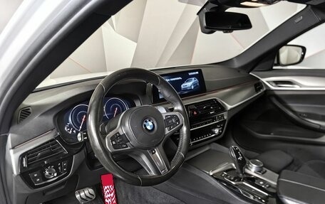BMW 5 серия, 2017 год, 3 850 000 рублей, 11 фотография
