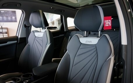 Geely Atlas, 2025 год, 3 700 000 рублей, 23 фотография