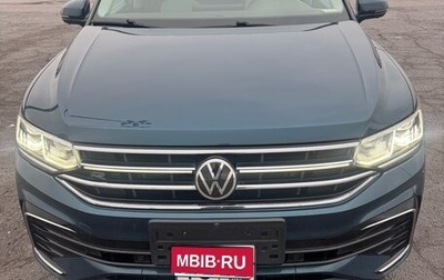 Volkswagen Tiguan II, 2021 год, 3 980 000 рублей, 1 фотография