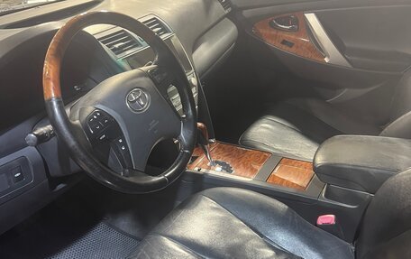 Toyota Camry, 2008 год, 1 040 000 рублей, 10 фотография