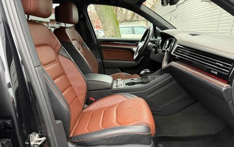 Volkswagen Touareg III, 2019 год, 4 197 000 рублей, 14 фотография