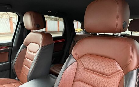 Volkswagen Touareg III, 2019 год, 4 197 000 рублей, 17 фотография