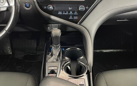 Toyota Camry, 2018 год, 2 637 000 рублей, 14 фотография