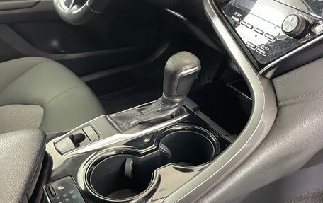 Toyota Camry, 2018 год, 2 637 000 рублей, 17 фотография