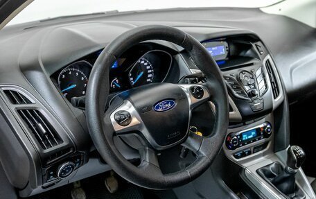 Ford Focus II рестайлинг, 2011 год, 549 000 рублей, 17 фотография