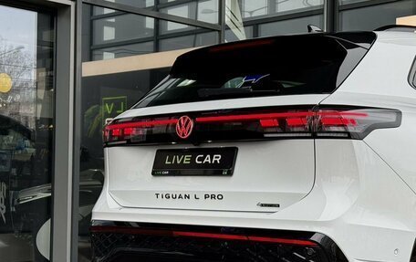 Volkswagen Tiguan, 2025 год, 4 695 000 рублей, 23 фотография