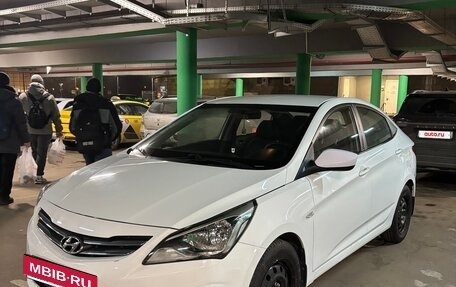 Hyundai Solaris II рестайлинг, 2015 год, 690 000 рублей, 7 фотография