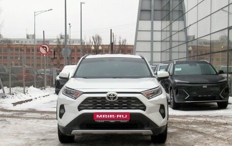 Toyota RAV4, 2021 год, 3 470 000 рублей, 2 фотография
