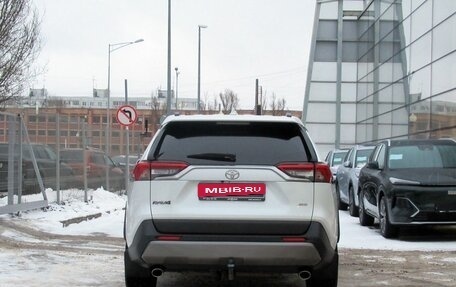 Toyota RAV4, 2021 год, 3 470 000 рублей, 6 фотография