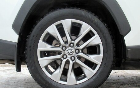 Toyota RAV4, 2021 год, 3 470 000 рублей, 9 фотография