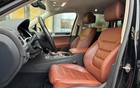 Volkswagen Touareg III, 2016 год, 2 610 000 рублей, 13 фотография