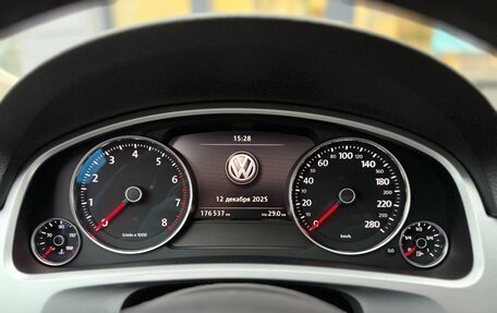 Volkswagen Touareg III, 2016 год, 2 610 000 рублей, 20 фотография