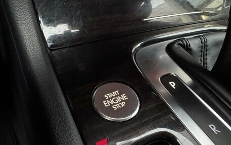 Volkswagen Touareg III, 2016 год, 2 610 000 рублей, 26 фотография