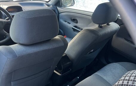 Mitsubishi Carisma I, 2002 год, 100 000 рублей, 7 фотография