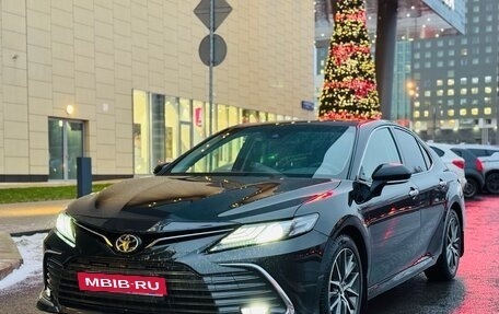 Toyota Camry, 2022 год, 3 599 000 рублей, 1 фотография