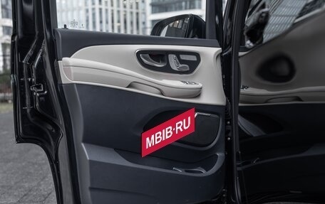 Mercedes-Benz V-Класс, 2025 год, 14 700 000 рублей, 12 фотография