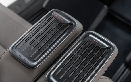 Mercedes-Benz V-Класс, 2025 год, 14 700 000 рублей, 31 фотография