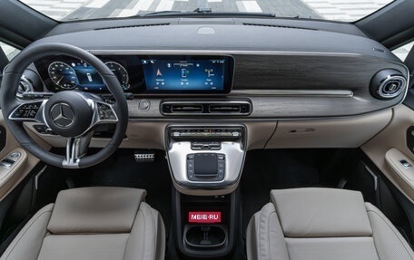 Mercedes-Benz V-Класс, 2025 год, 14 700 000 рублей, 21 фотография