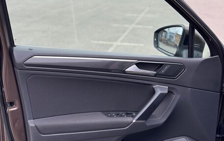 Volkswagen Tiguan II, 2018 год, 2 299 000 рублей, 12 фотография