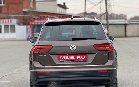 Volkswagen Tiguan II, 2018 год, 2 299 000 рублей, 10 фотография