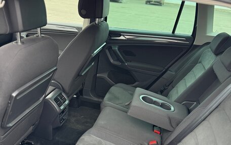 Volkswagen Tiguan II, 2018 год, 2 299 000 рублей, 19 фотография