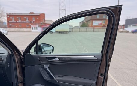 Volkswagen Tiguan II, 2018 год, 2 299 000 рублей, 32 фотография