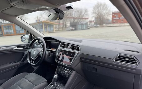 Volkswagen Tiguan II, 2018 год, 2 299 000 рублей, 31 фотография