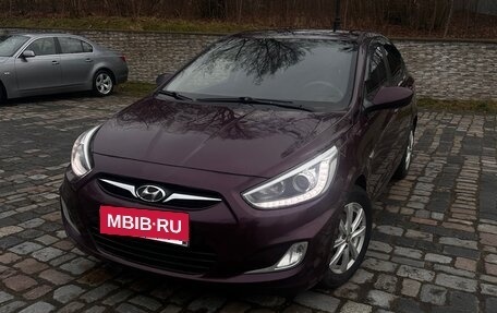 Hyundai Solaris II рестайлинг, 2014 год, 650 000 рублей, 3 фотография