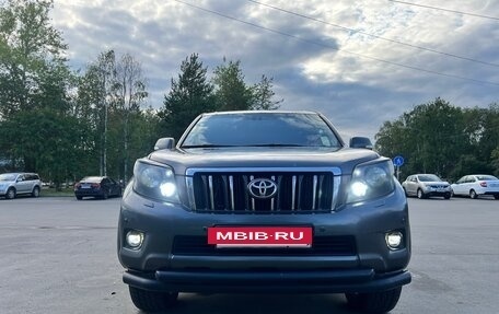 Toyota Land Cruiser Prado 150 рестайлинг 2, 2013 год, 2 650 000 рублей, 2 фотография