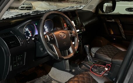 Toyota Land Cruiser Prado 150 рестайлинг 2, 2013 год, 2 650 000 рублей, 13 фотография