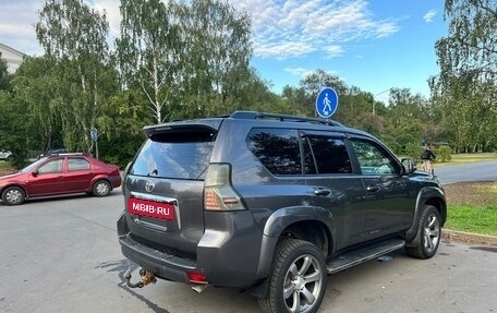Toyota Land Cruiser Prado 150 рестайлинг 2, 2013 год, 2 650 000 рублей, 8 фотография