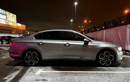 Volkswagen Passat B8 рестайлинг, 2019 год, 1 780 000 рублей, 5 фотография