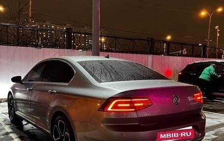 Volkswagen Passat B8 рестайлинг, 2019 год, 1 780 000 рублей, 8 фотография