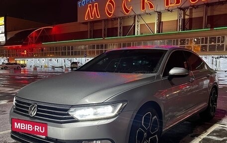 Volkswagen Passat B8 рестайлинг, 2019 год, 1 780 000 рублей, 3 фотография