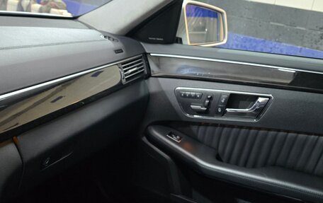 Mercedes-Benz E-Класс, 2010 год, 1 450 000 рублей, 4 фотография