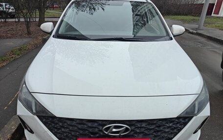 Hyundai Solaris II рестайлинг, 2021 год, 1 400 000 рублей, 3 фотография