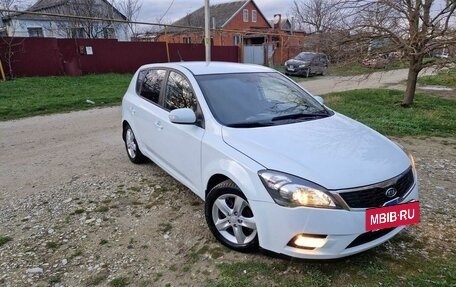 KIA cee'd I рестайлинг, 2011 год, 740 000 рублей, 4 фотография
