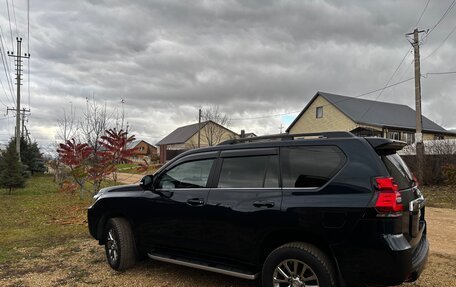 Toyota Land Cruiser Prado 150 рестайлинг 2, 2018 год, 5 299 000 рублей, 6 фотография