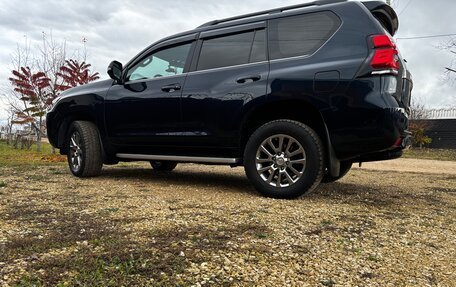 Toyota Land Cruiser Prado 150 рестайлинг 2, 2018 год, 5 299 000 рублей, 7 фотография