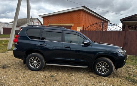 Toyota Land Cruiser Prado 150 рестайлинг 2, 2018 год, 5 299 000 рублей, 5 фотография