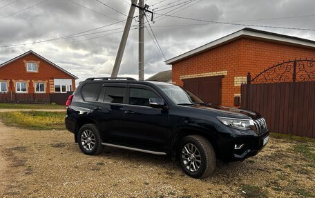 Toyota Land Cruiser Prado 150 рестайлинг 2, 2018 год, 5 299 000 рублей, 10 фотография