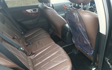 Infiniti FX II, 2012 год, 2 150 000 рублей, 13 фотография