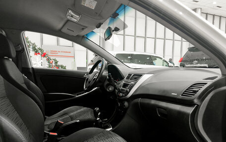 Hyundai Solaris II рестайлинг, 2016 год, 399 000 рублей, 15 фотография