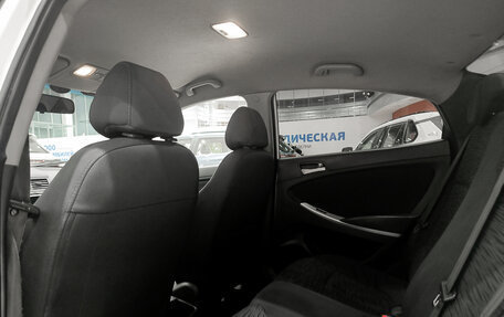 Hyundai Solaris II рестайлинг, 2016 год, 399 000 рублей, 16 фотография