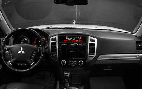 Mitsubishi Pajero IV, 2021 год, 3 899 000 рублей, 13 фотография