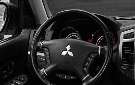 Mitsubishi Pajero IV, 2021 год, 3 899 000 рублей, 14 фотография