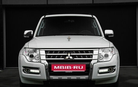 Mitsubishi Pajero IV, 2021 год, 3 899 000 рублей, 2 фотография