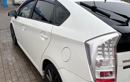 Toyota Prius, 2010 год, 990 000 рублей, 2 фотография