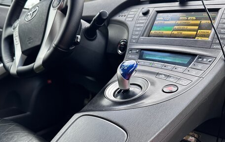 Toyota Prius, 2010 год, 990 000 рублей, 4 фотография